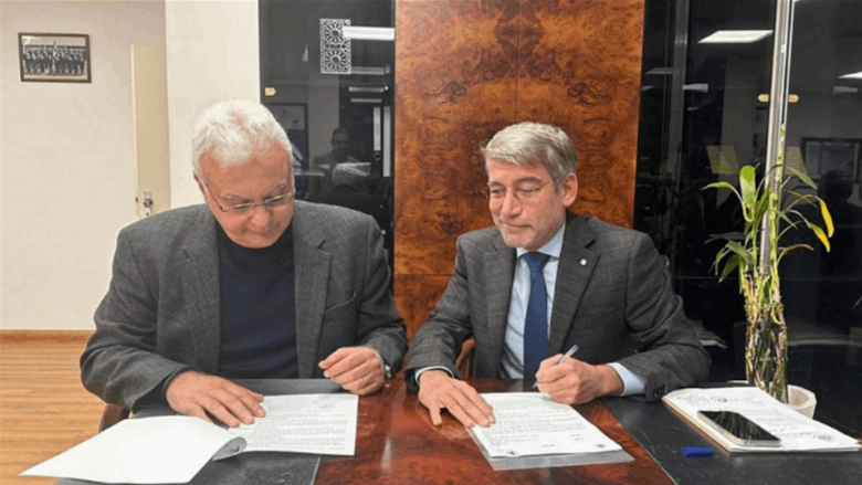 توقيع اتفاقية لتسليم 33 ألف طنّ مازوت إلى وزارة الاتصالات