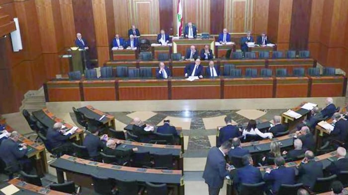 اجتماعات البرلمان رهينة الانتقائية السياسية في ظل الفراغ الرئاسي