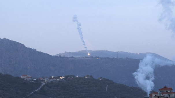 سقوط صاروخ "مجهول المصدر" في بلدة لبنانية... وهذه التفاصيل
