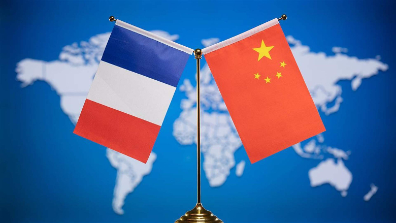 الصين: نقدّر سياسة فرنسا الخارجية "المستقلة"
