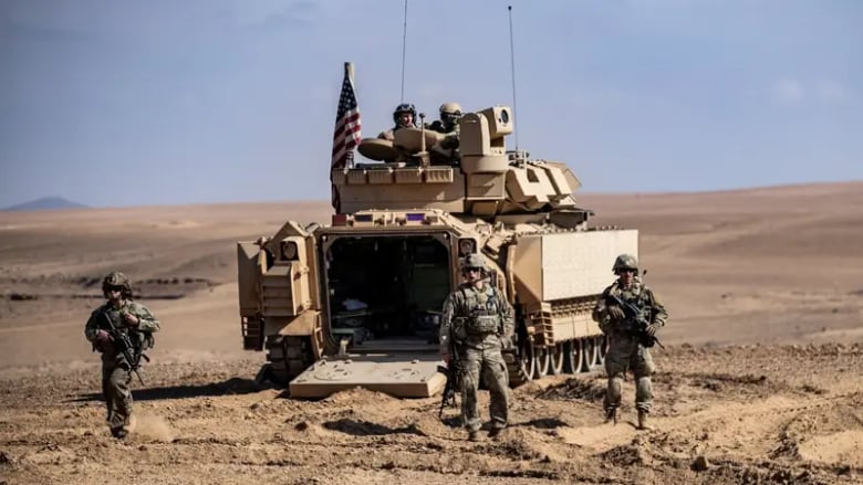 للمرّة الثانية... الفصائل العراقية تقصف قاعدة أميركية بسوريا