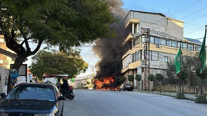 بالفيديو: قصف سيارة في النبطية... استهداف ضد "حزب الله"