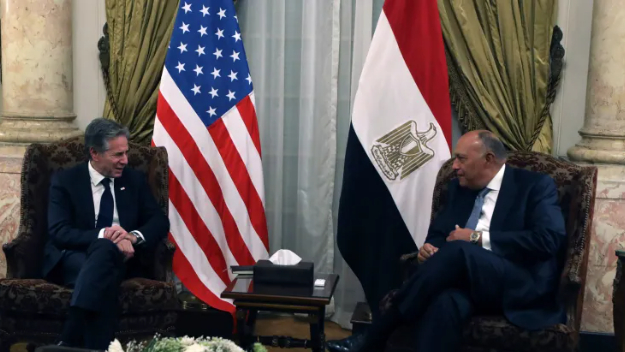 لقاءٌ بين السيسي وبلينكن في القاهرة... وتحذير من الهجوم على رفح