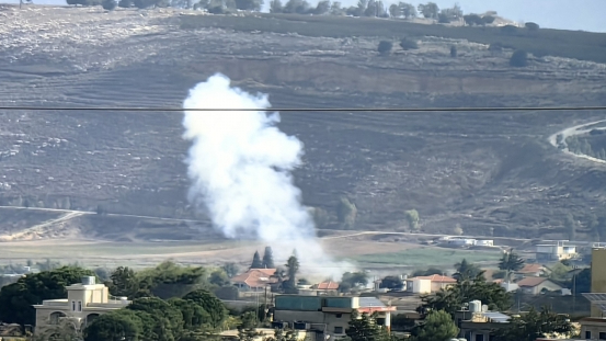 بالفيديو: غارة معادية استهدفت بلدة مجدل زون