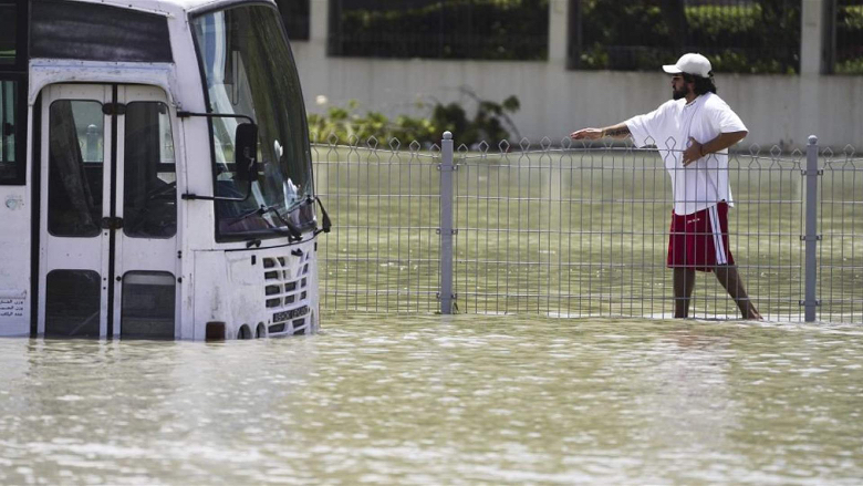 إضطرابات في الإمارات لليوم الثالث بعد أمطار غير مسبوقة